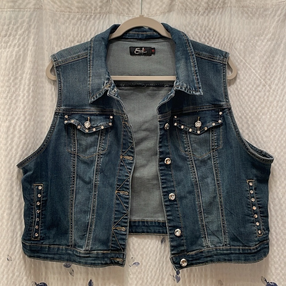 Earl Jean Studded Vest - Picture 3 of 9